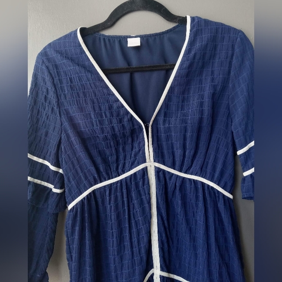 ále by alessandra navy and white dress xs textured and structured - Picture 3 of 6